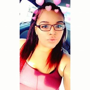 Meet your Posher, Michaela